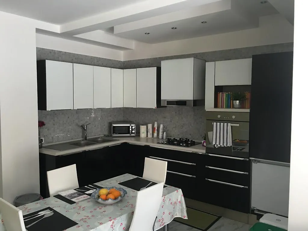 Supera Napoli Apartment 0*, Naples Italy